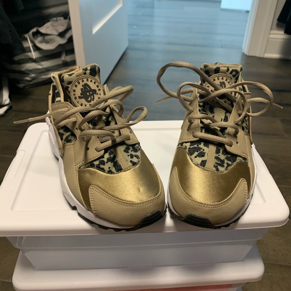 Leopard Nike